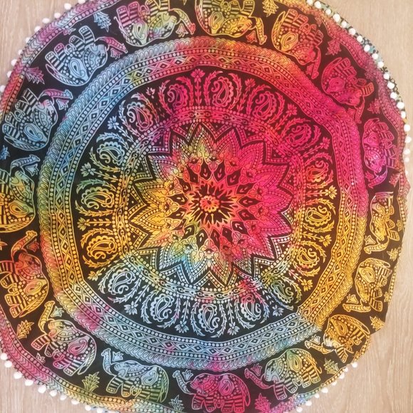 Pillow covering - Picture 2 of 2